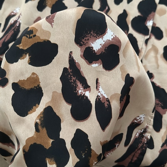 Leopard Print Wrap Around Midi Skirt - Picture 8 of 8